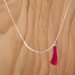 Collier tube chaine en argent pompon fuchsia